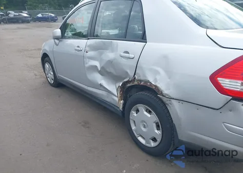 2009 Nissan Versa 1.8 S z USA, uszkodzony, nr VIN 3N1BC11E39L464113